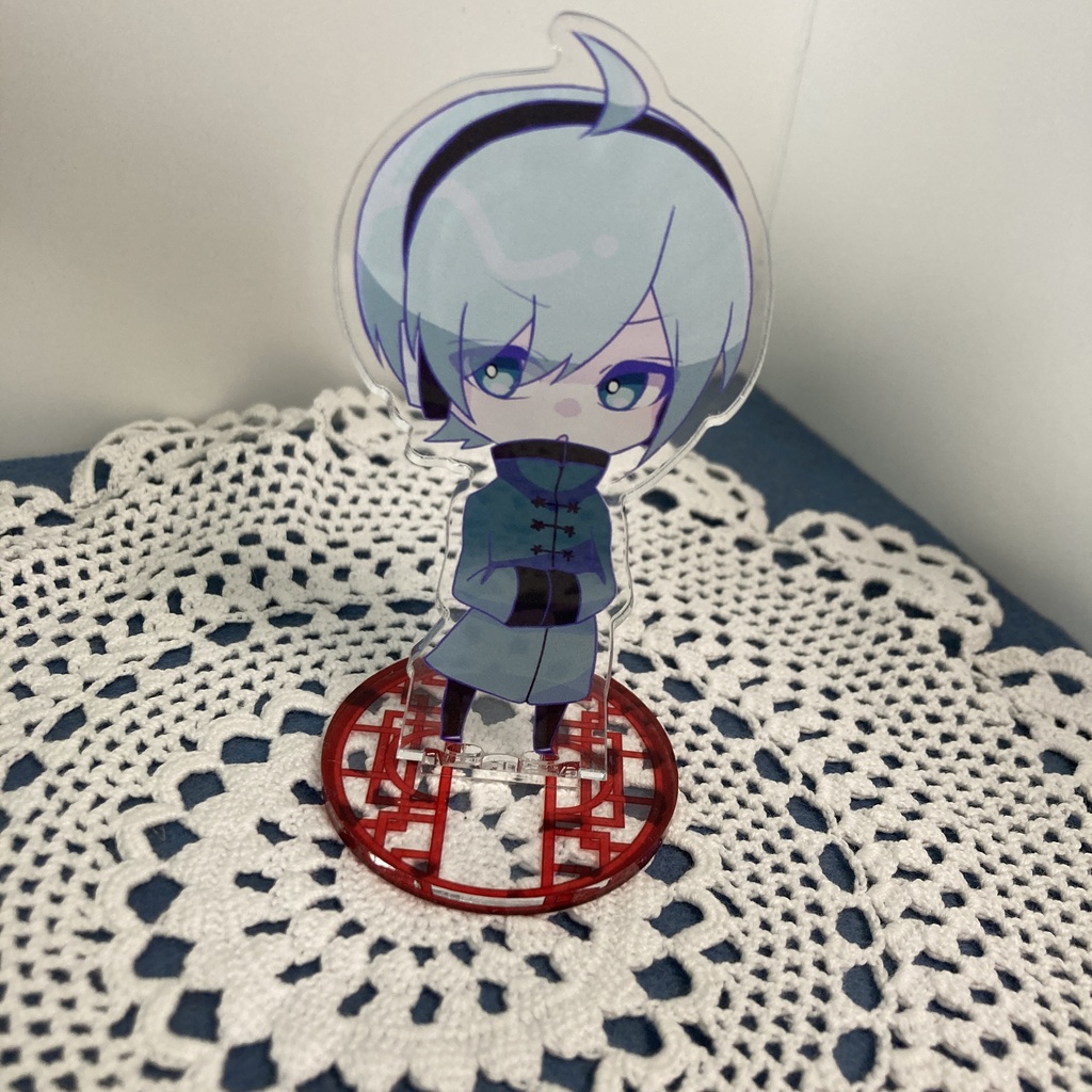 UTAUアクリルフィギュア