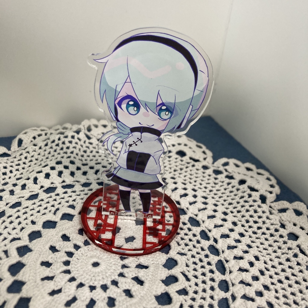 UTAUアクリルフィギュア