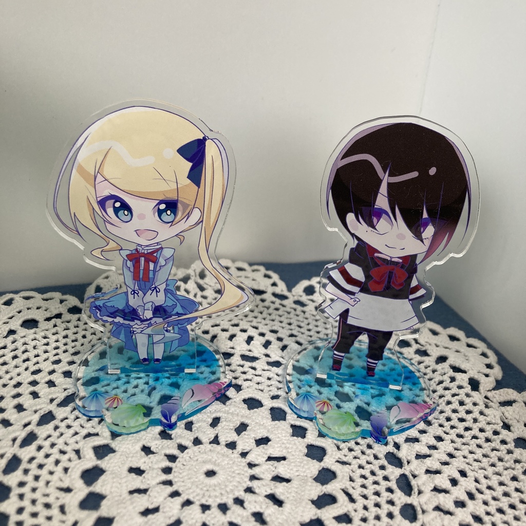 UTAUアクリルフィギュア