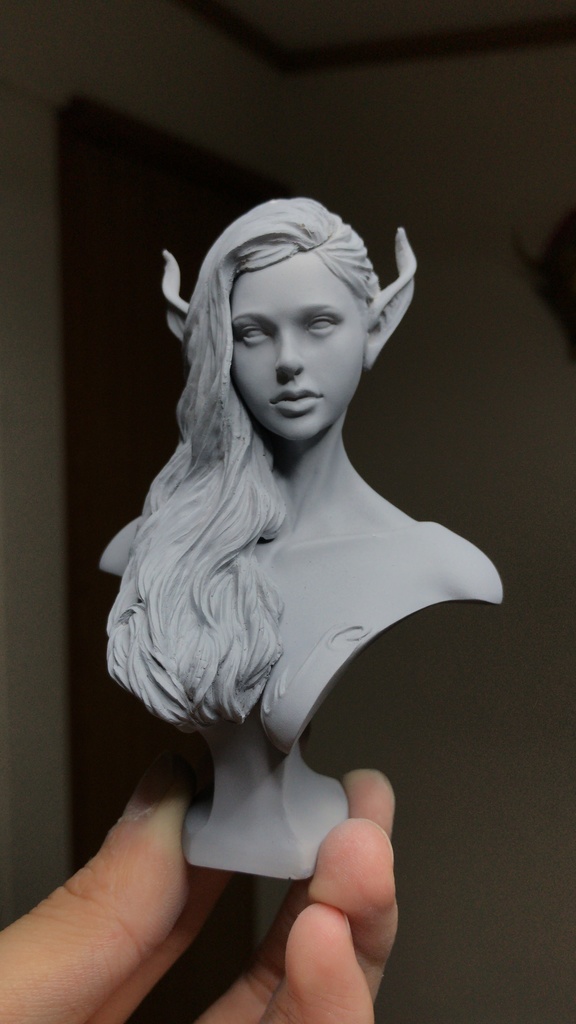 アシャンドゥリアのエルフ