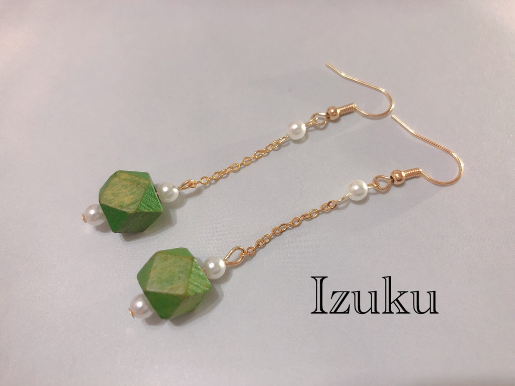 【ヒロアカ】ウッドビーズの幼馴染耳飾り