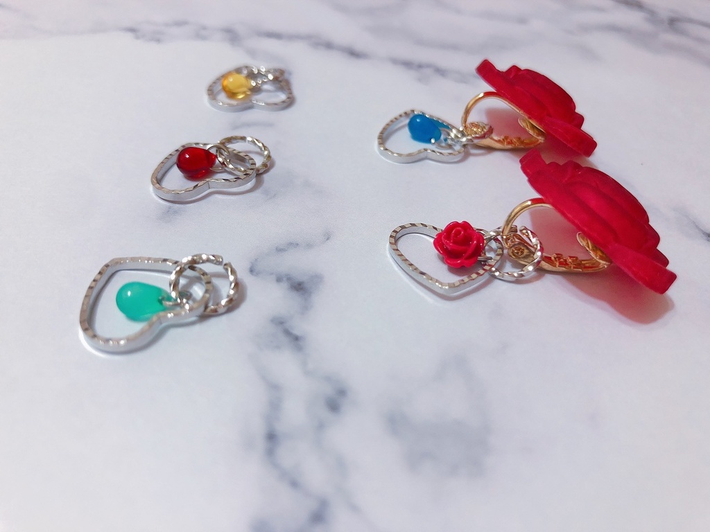 【ツイステ】薔薇としずくのハート寮耳飾り【イヤリング】