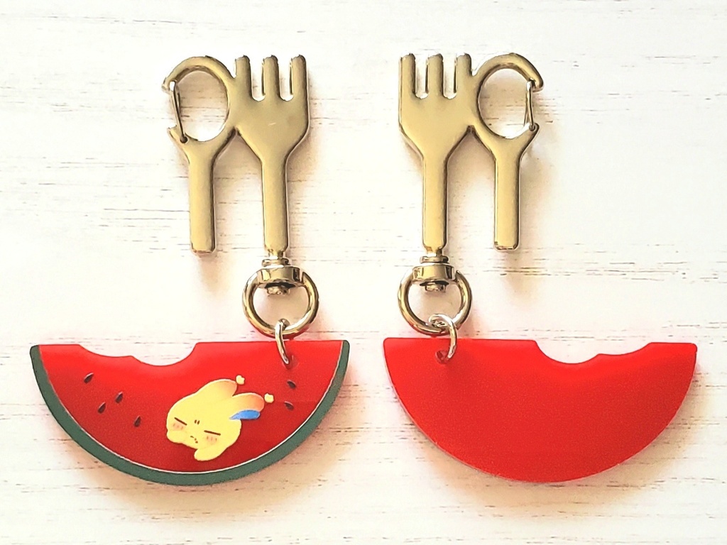 スイカモグモグｳｻﾁｬﾝ🍉アクキー