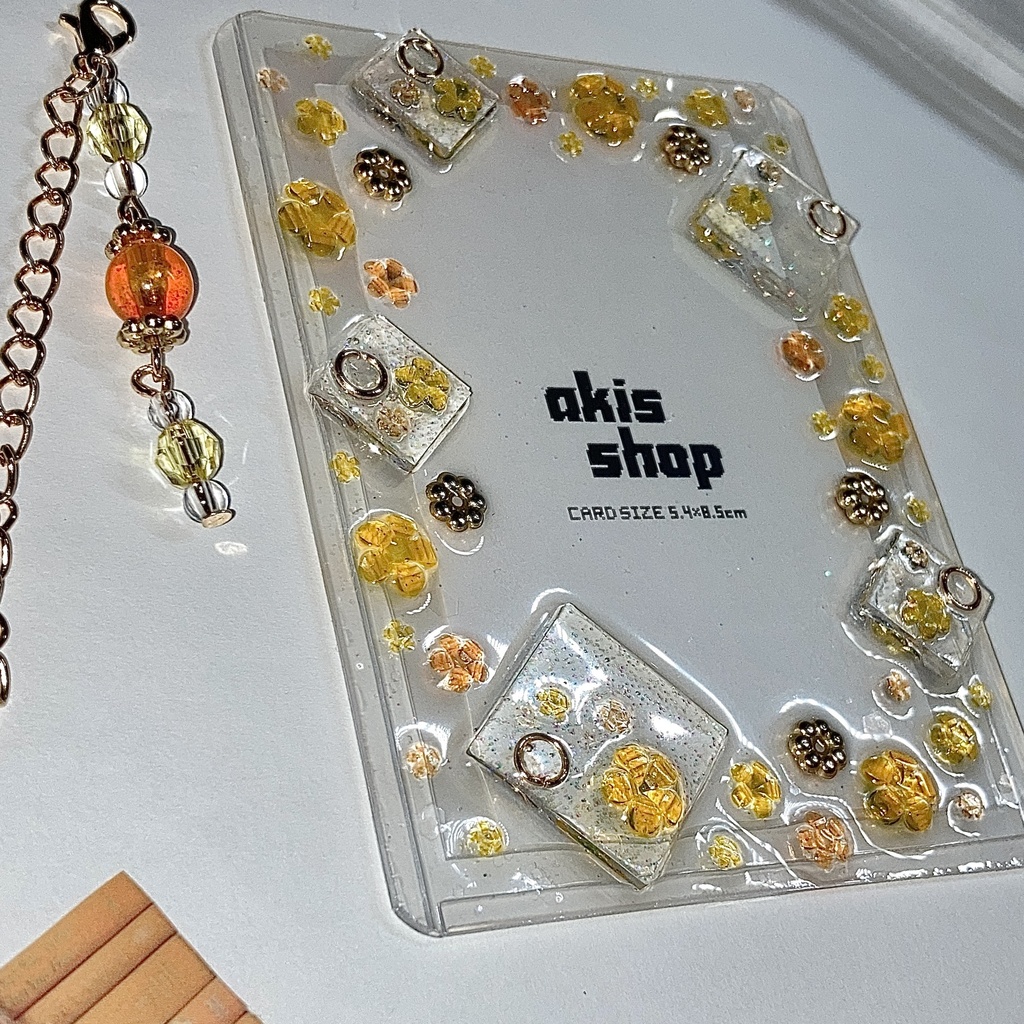 16.トレカケース