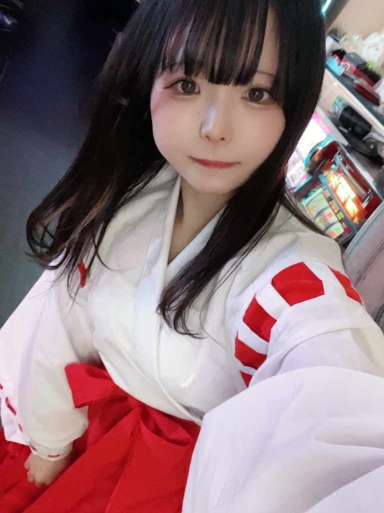 ⛩めめ巫女様⛩