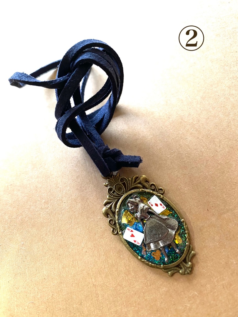 不思議の国のアリス レジンネックレス