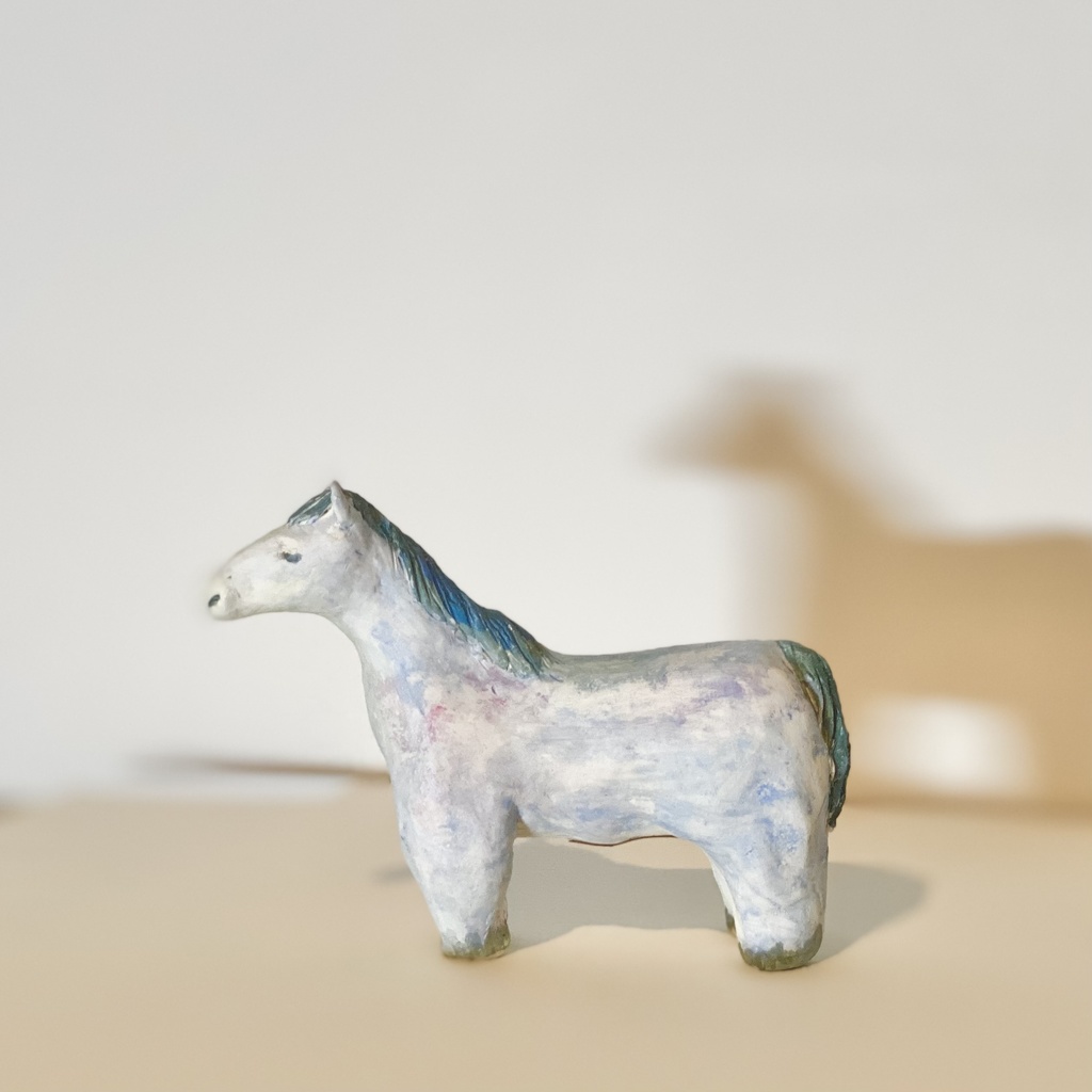 【立体作品】彩りの白馬