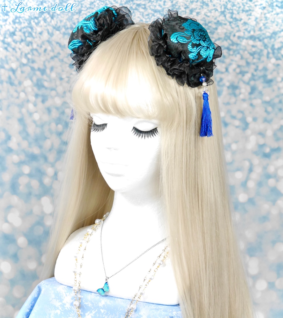 【完成品】【一点物】《☥》タッセル付きお団子カバー 取り外し可能綿クッション+パッチンどめタイプ (カラー▷黒×青)