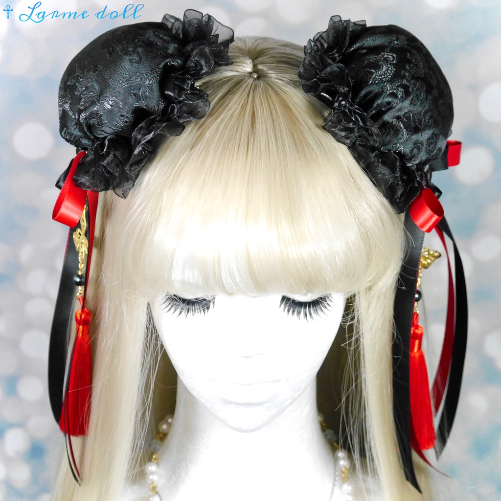 【受注生産】《☥》ダブルリボンタッセル付きお団子カバー カラー▷黒×赤 (接合パーツ、蝶チャームゴールドカラーVer.)