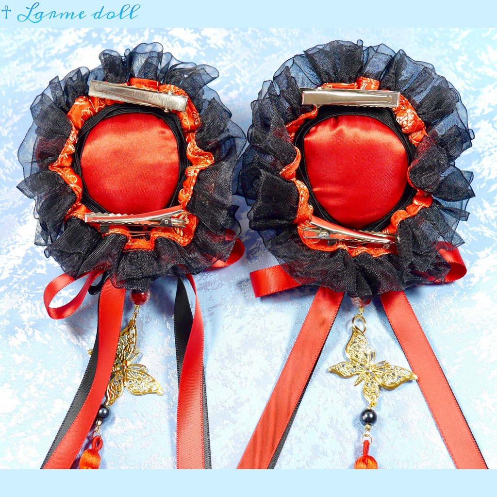 【受注生産】《☥》ダブルリボンタッセル付きお団子カバー カラー▷赤×黒 (接合パーツ、蝶チャームゴールドカラーVer.)