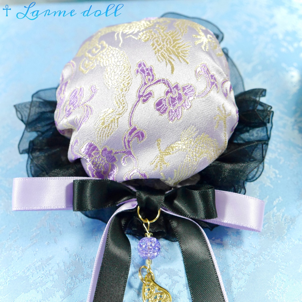 【受注生産】《☥》ダブルリボンタッセル付きお団子カバー カラー▷紫×黒(接合パーツ、蝶チャームゴールドカラーver.)