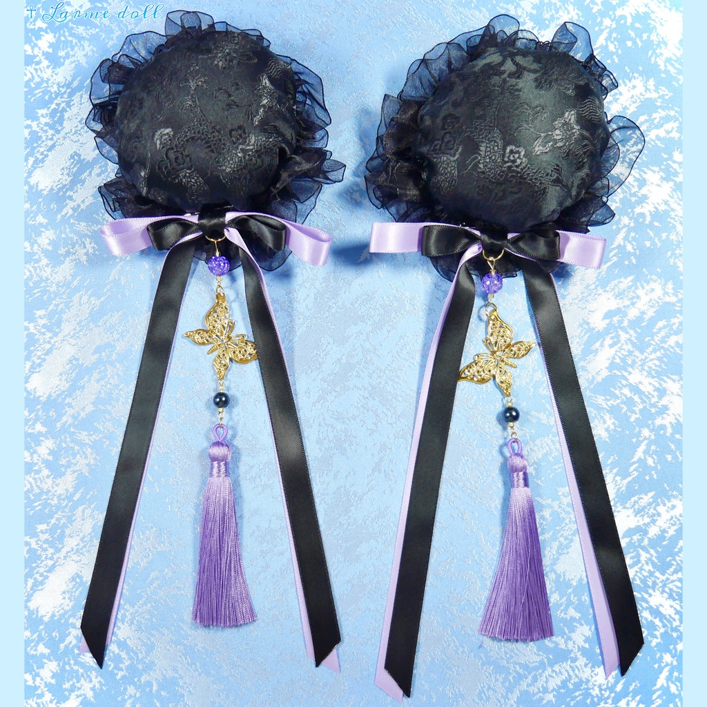 【受注生産】《☥》ダブルリボンタッセル付きお団子カバー カラー▷黒×紫(接合パーツ、蝶チャームゴールドカラーver.)