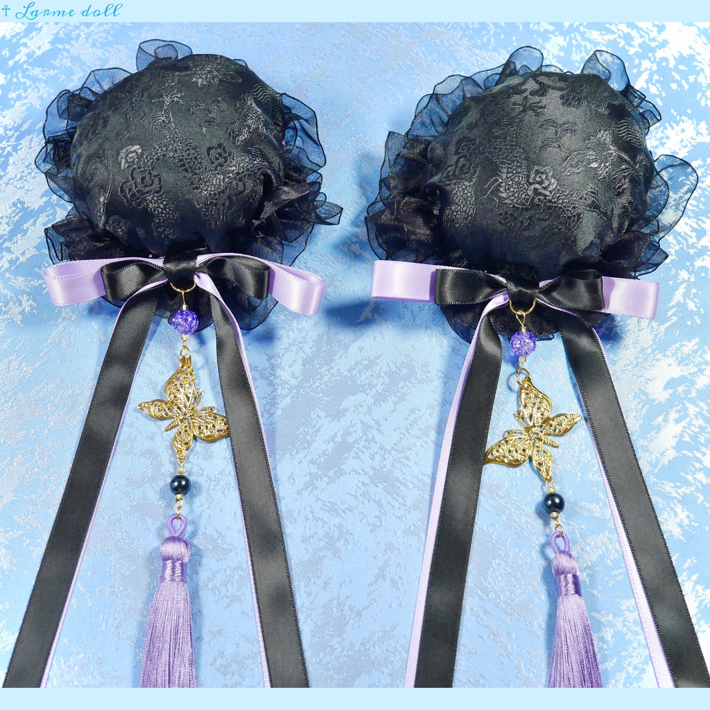 【受注生産】《☥》ダブルリボンタッセル付きお団子カバー カラー▷黒×紫(接合パーツ、蝶チャームゴールドカラーver.)