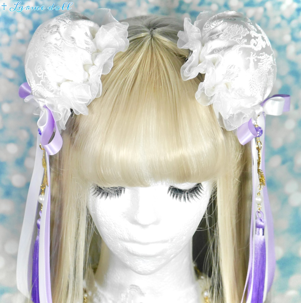 【受注生産】《☥》ダブルリボンタッセル付きお団子カバー カラー▷白×紫(接合パーツ、蝶チャームゴールドカラーver.)