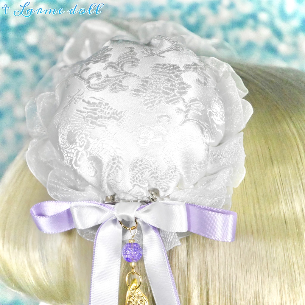 【受注生産】《☥》ダブルリボンタッセル付きお団子カバー カラー▷白×紫(接合パーツ、蝶チャームゴールドカラーver.)