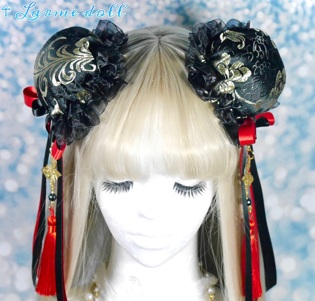 【受注生産】《☥》ダブルリボンタッセル付きお団子カバー カラー▷黒×ゴールド×赤(接合パーツ、蝶チャームゴールドカラーver.)
