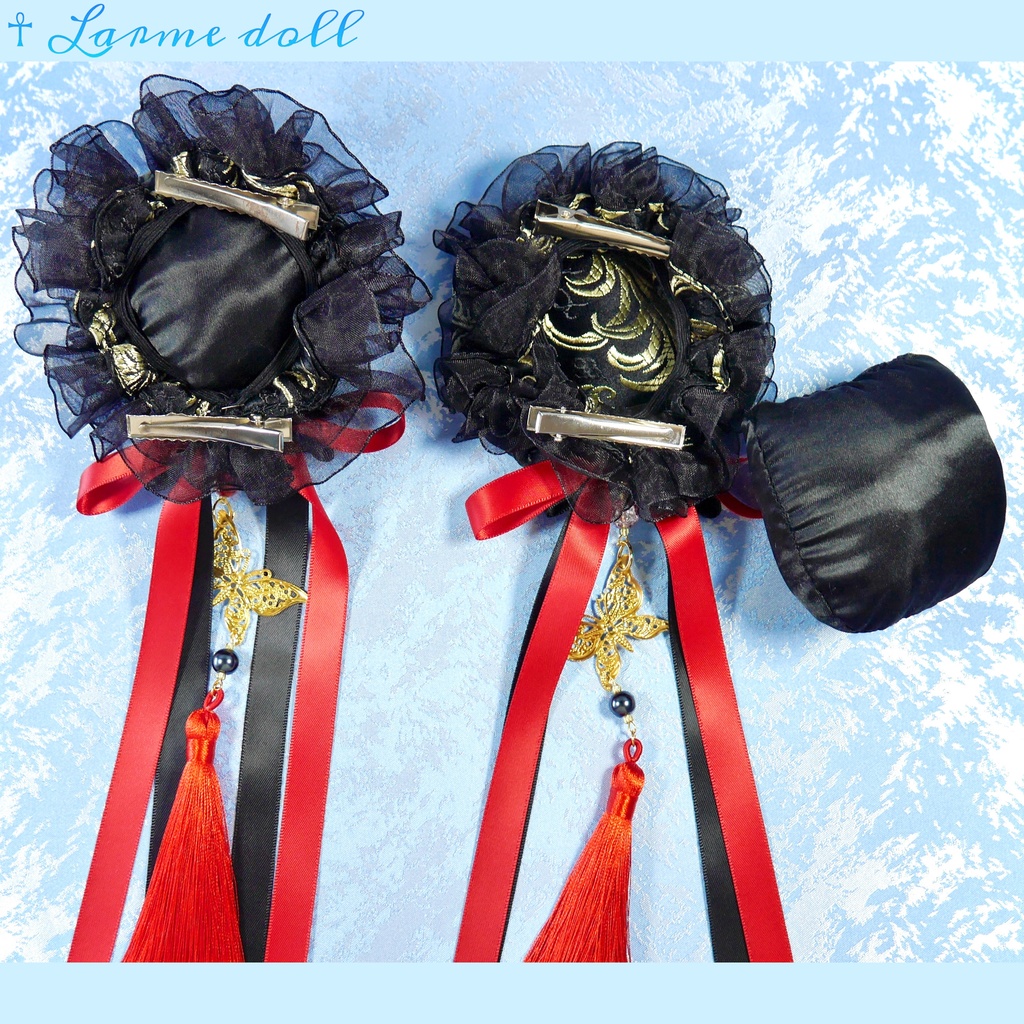 【受注生産】《☥》ダブルリボンタッセル付きお団子カバー カラー▷黒×ゴールド×赤(接合パーツ、蝶チャームゴールドカラーver.)