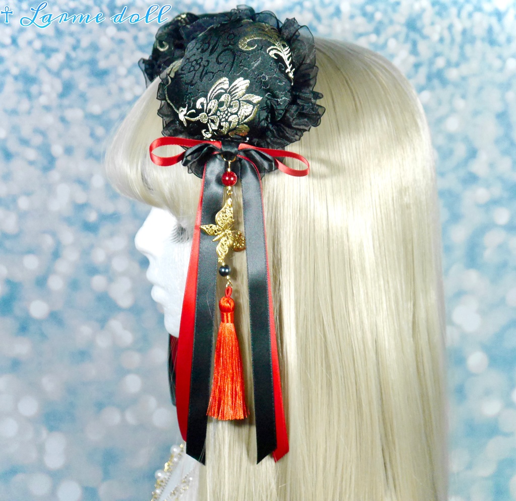 【受注生産】《☥》ダブルリボンタッセル付きお団子カバー カラー▷黒×ゴールド×赤(接合パーツ、蝶チャームゴールドカラーver.)