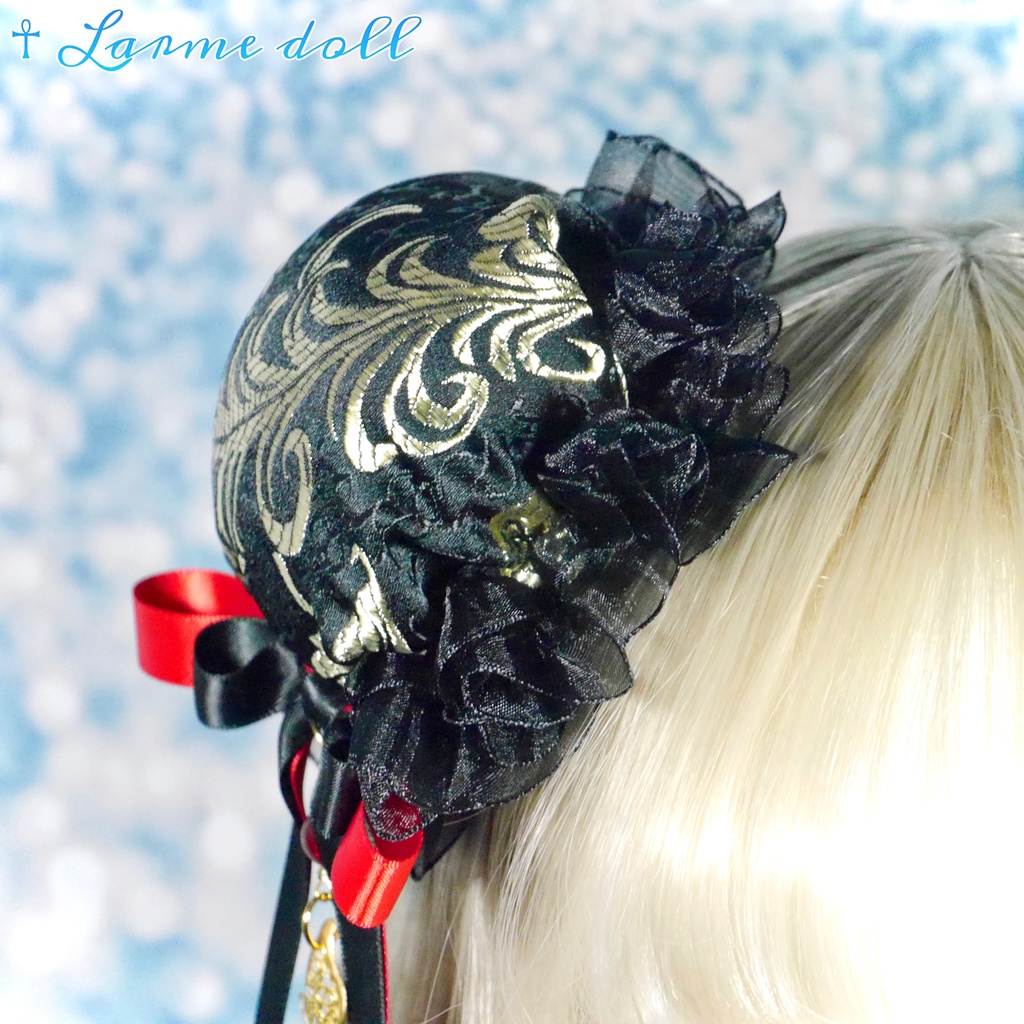 【受注生産】《☥》ダブルリボンタッセル付きお団子カバー カラー▷黒×ゴールド×赤(接合パーツ、蝶チャームゴールドカラーver.)