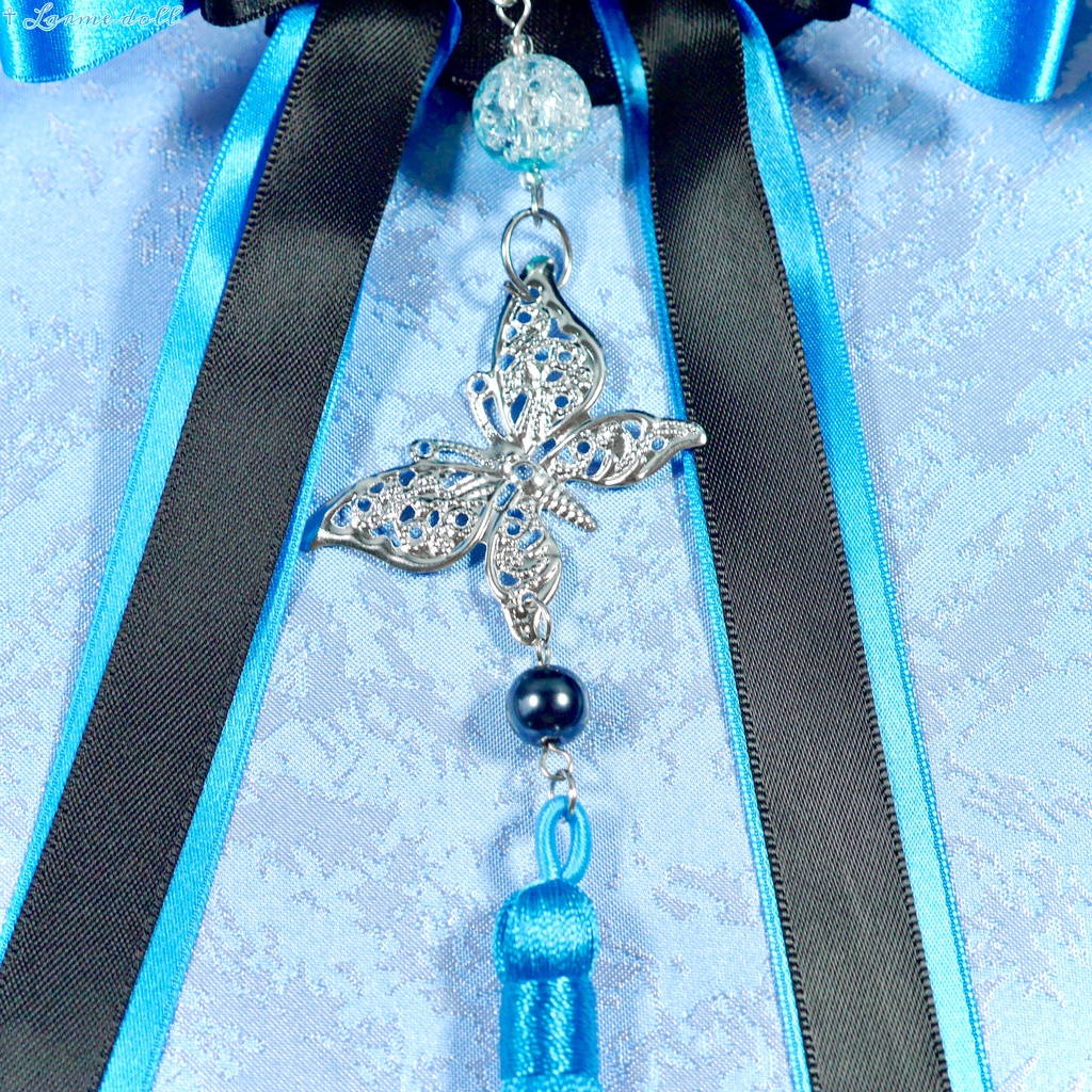 【受注生産】《☥》ダブルリボンタッセル付きお団子カバー カラー▷黒×シルバー×青(接合パーツ、蝶チャームシルバーカラーver.)