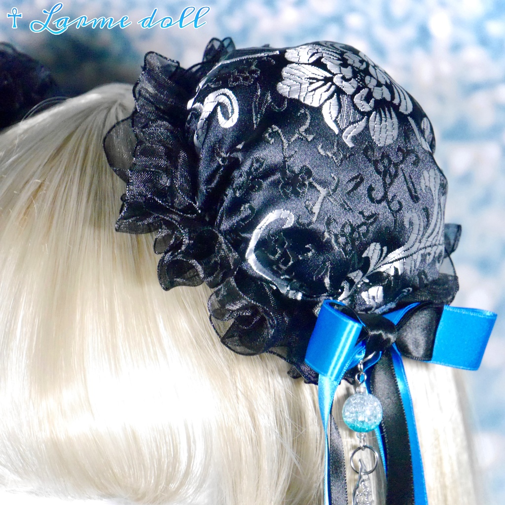 【受注生産】《☥》ダブルリボンタッセル付きお団子カバー カラー▷黒×シルバー×青(接合パーツ、蝶チャームシルバーカラーver.)