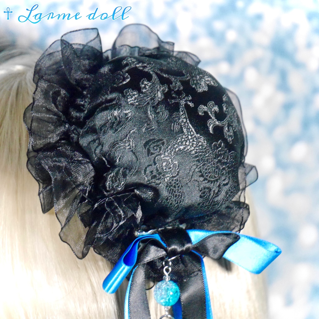 【受注生産】《☥》ダブルリボンタッセル付きお団子カバー カラー▷黒×青(接合パーツ、蝶チャームシルバーカラーver.)