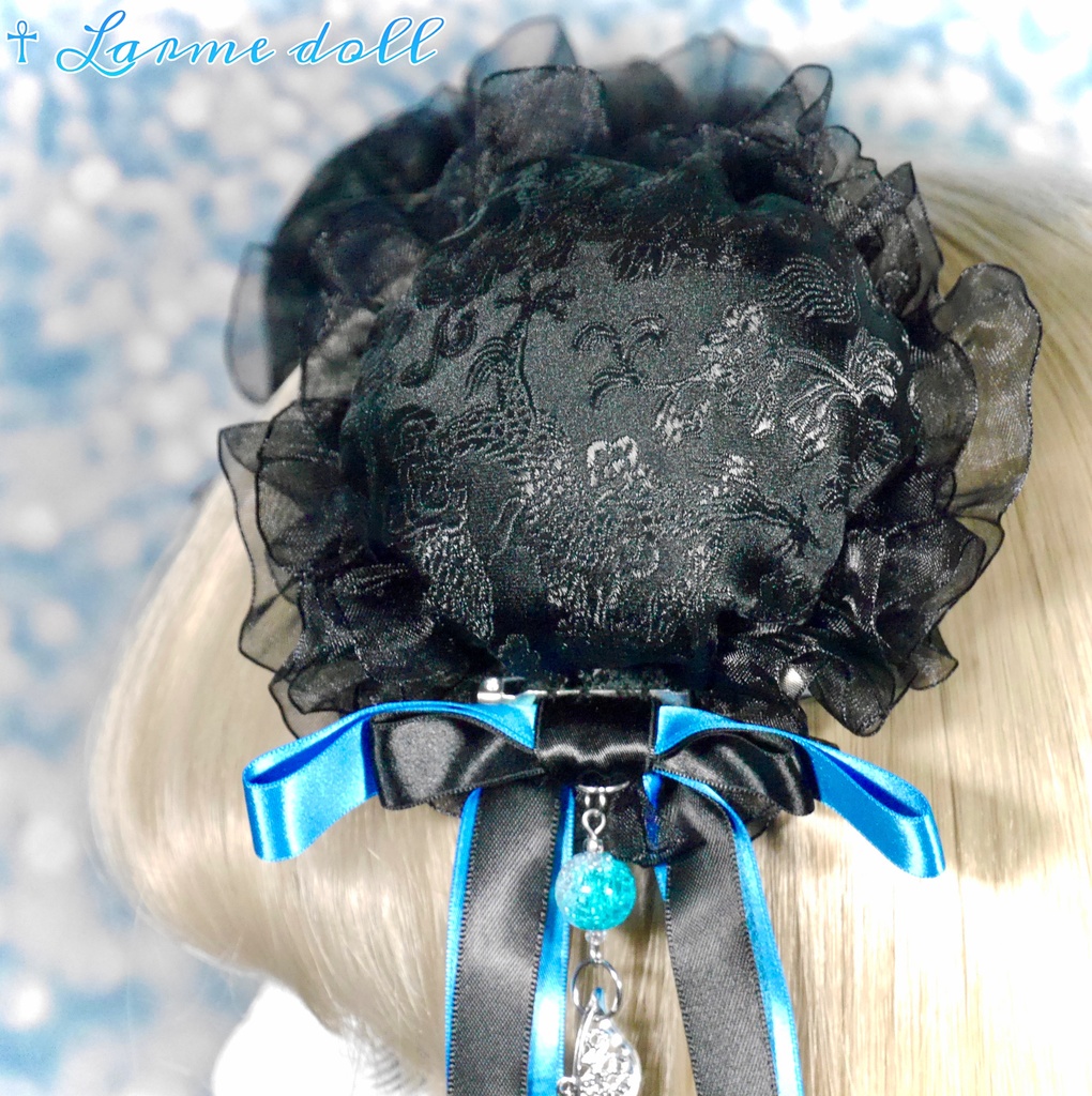 【受注生産】《☥》ダブルリボンタッセル付きお団子カバー カラー▷黒×青(接合パーツ、蝶チャームシルバーカラーver.)