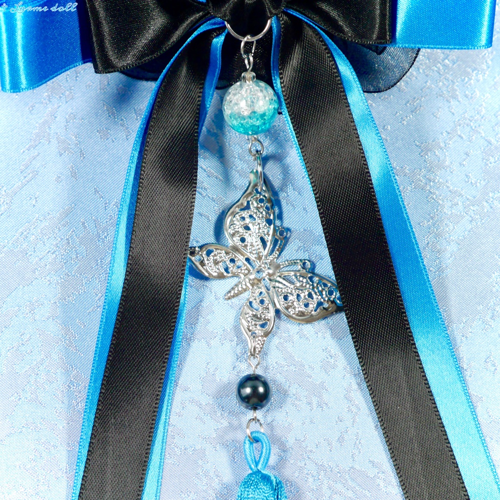 【受注生産】《☥》ダブルリボンタッセル付きお団子カバー カラー▷黒×青(接合パーツ、蝶チャームシルバーカラーver.)