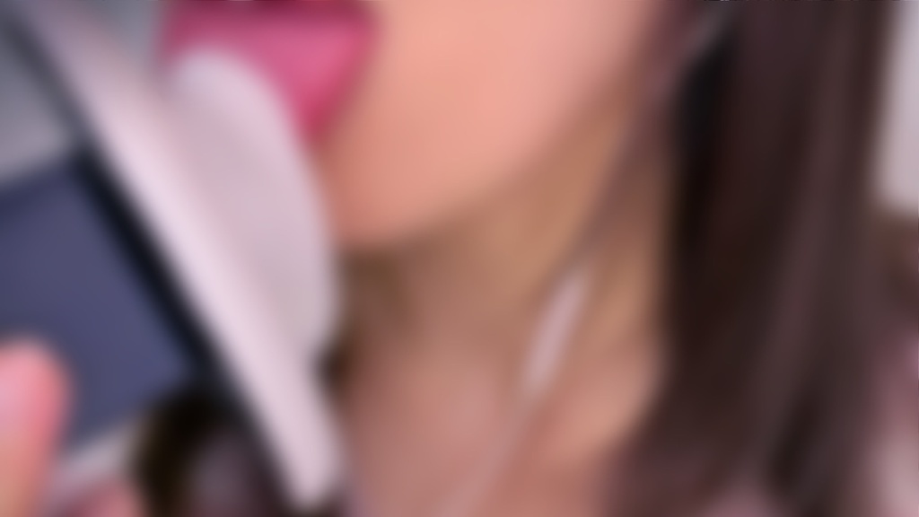 ASMR 初めての耳舐めとキスの音💓