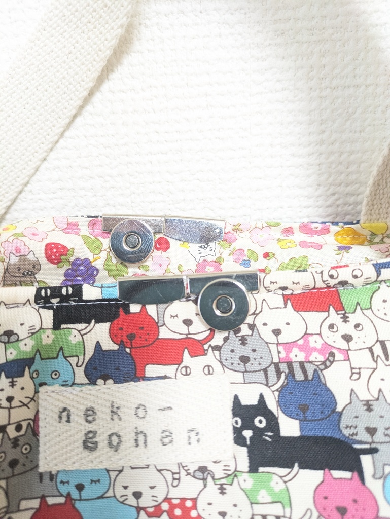 リバーシブルバッグ