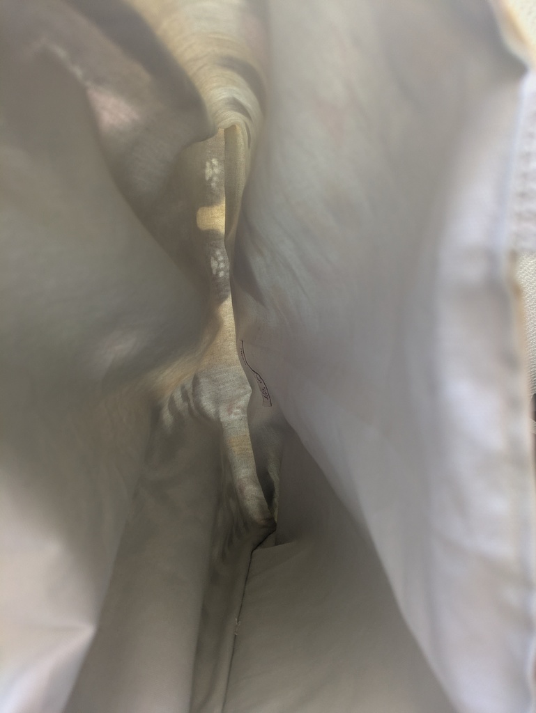 寝そべりトートバッグ