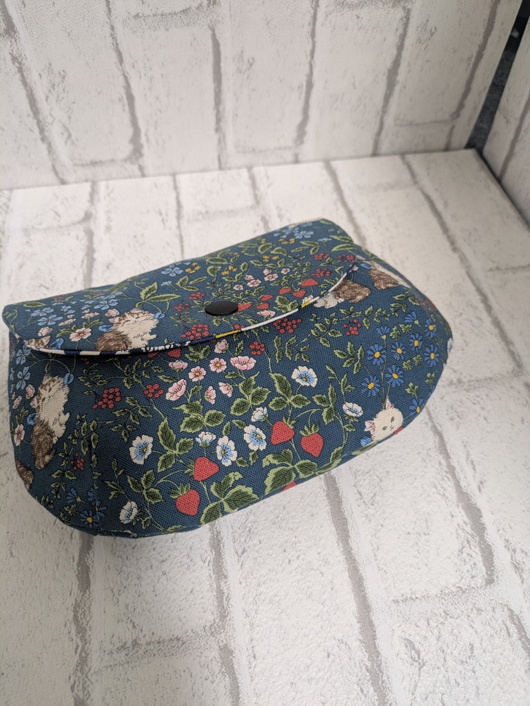 ぷっくりポーチ