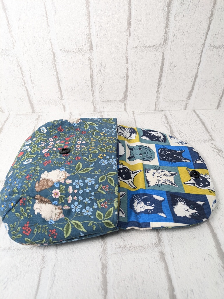 ぷっくりラウンドポーチ