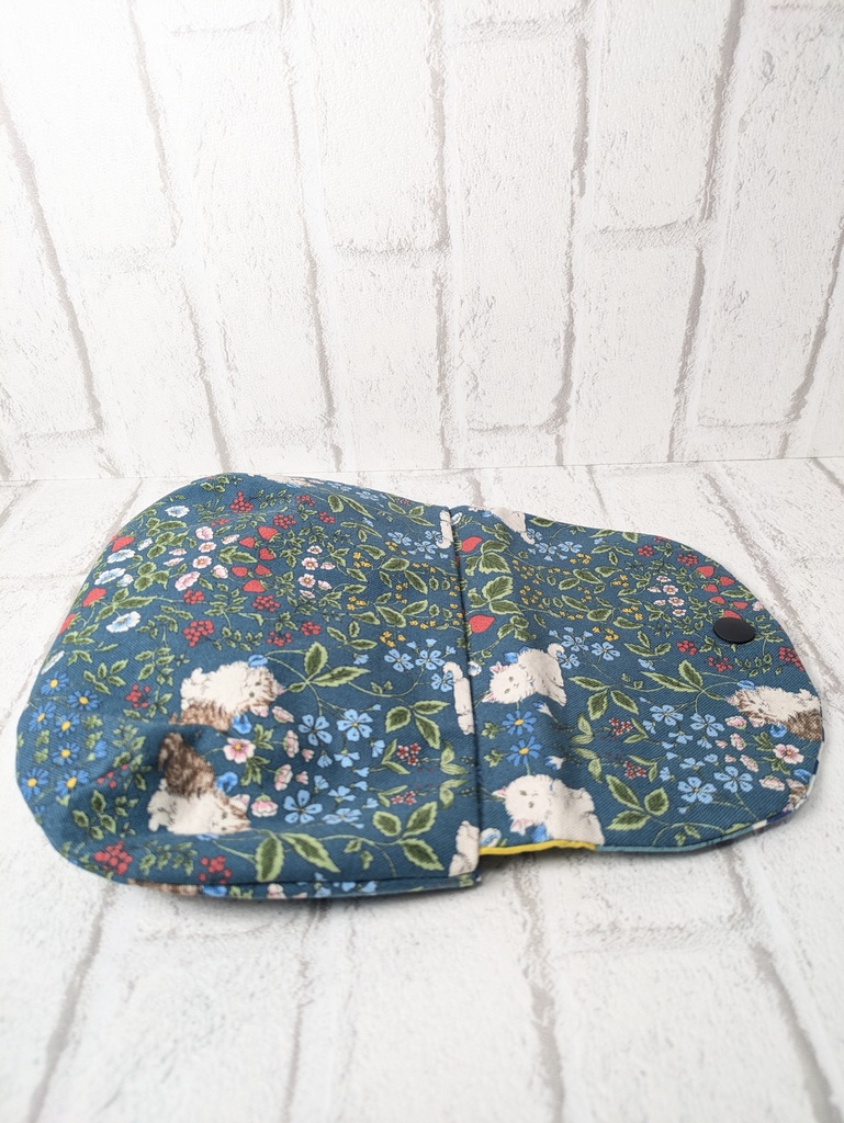 ぷっくりラウンドポーチ