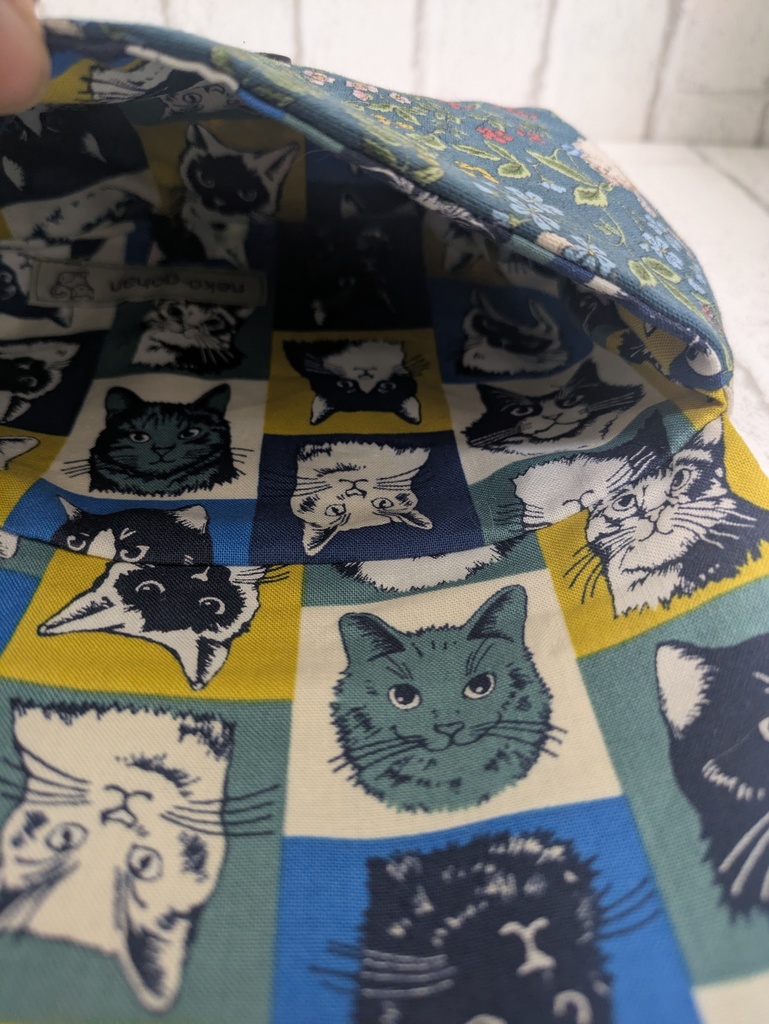 ぷっくりポーチ