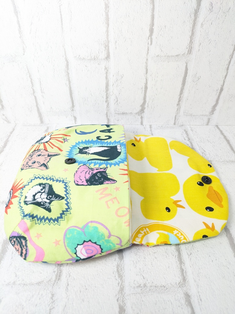 ぷっくりラウンドポーチ