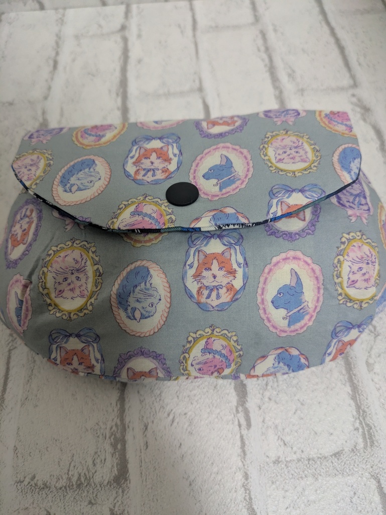 ぷっくりポーチ