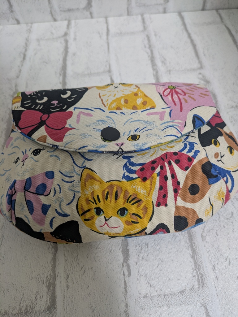 ぷっくりポーチ