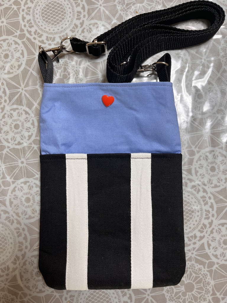 ハンドメイドサンズポシェット(ハート)