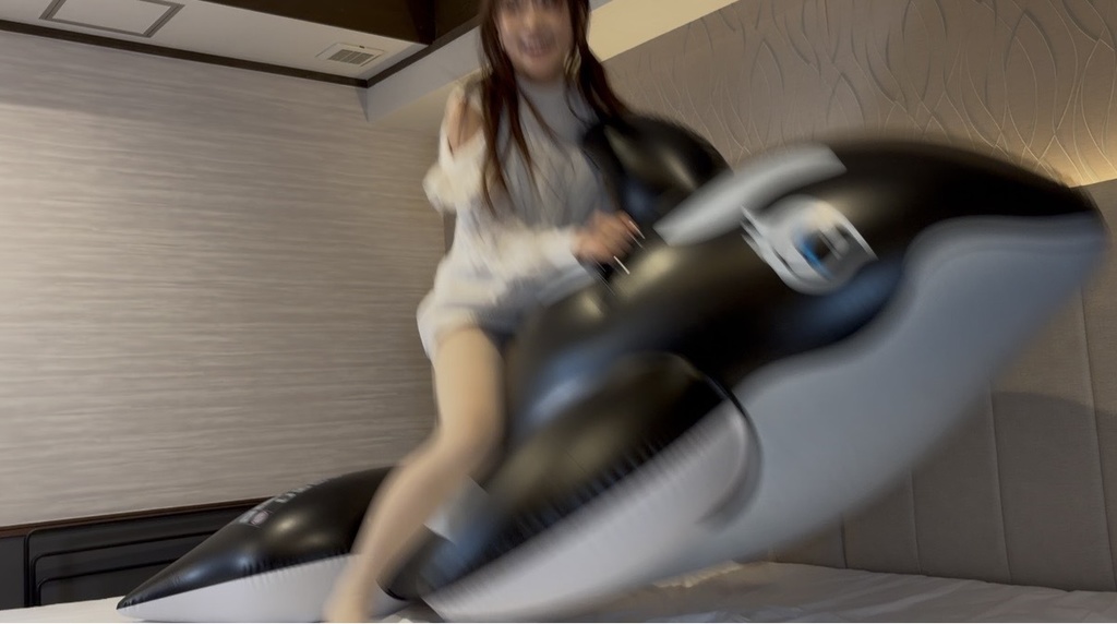 2月のゲスト【夢姫しほさん】•【望月みうなさん】巨大シャチフロート遊び