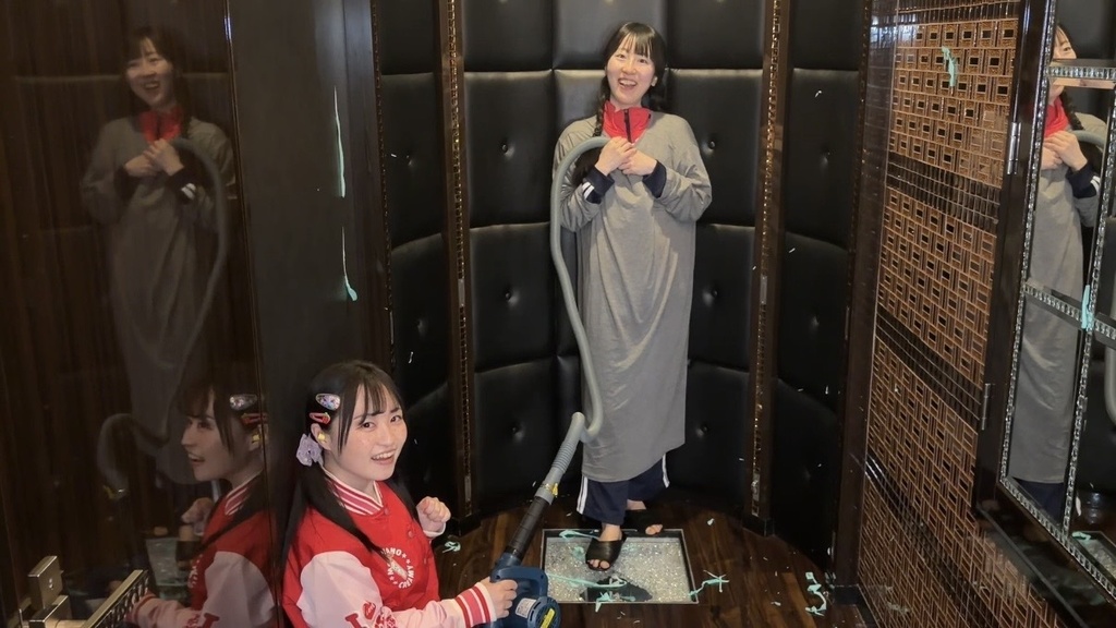 【夢姫しほさん】•【ごみやしこさん】衣服内風船割り