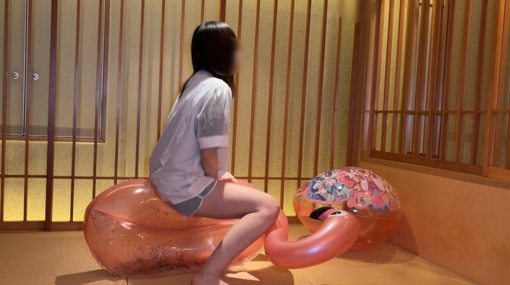 浮き輪&パンチボールで遊ぶ