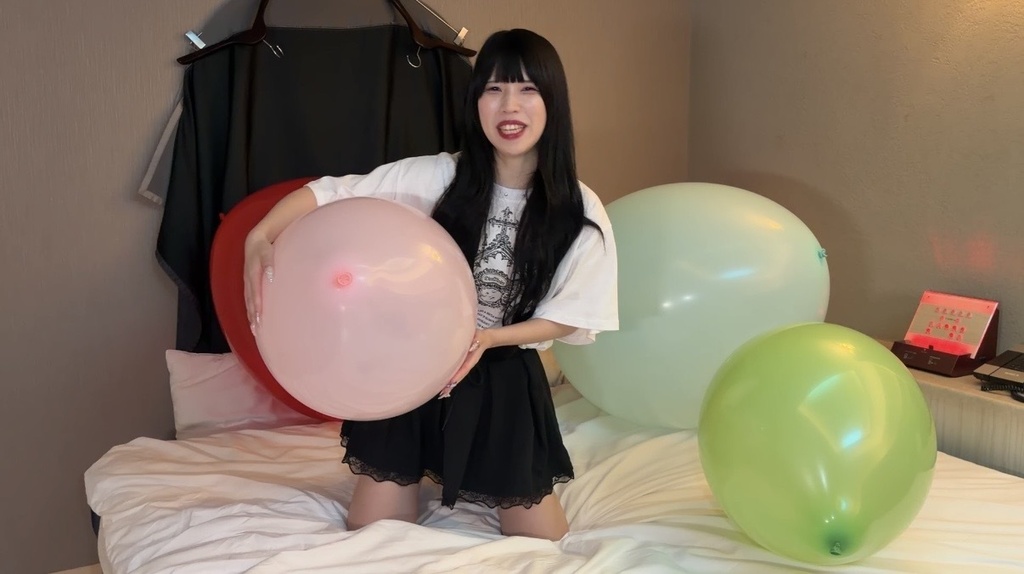 【ゆりざべすさん】風船お尻割り