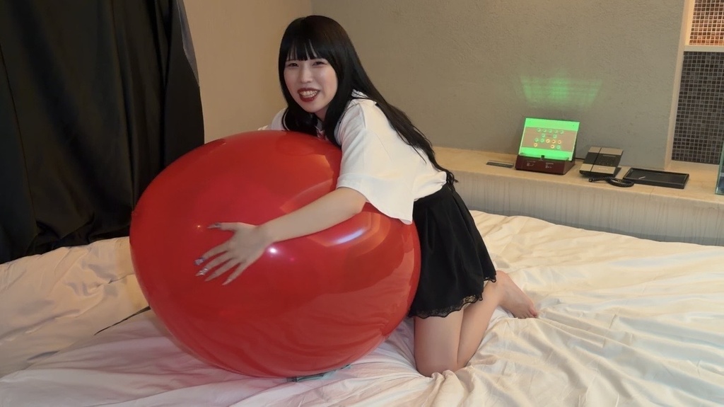 【ゆりざべすさん】巨大風船遊び&割る