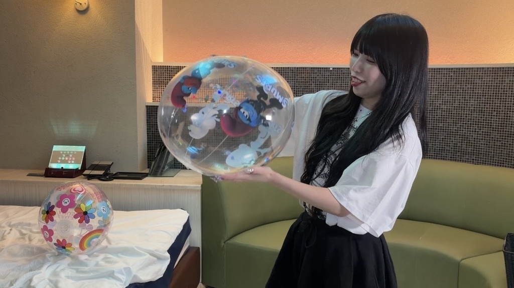 【ゆりざべすさん】ビーチボール遊び
