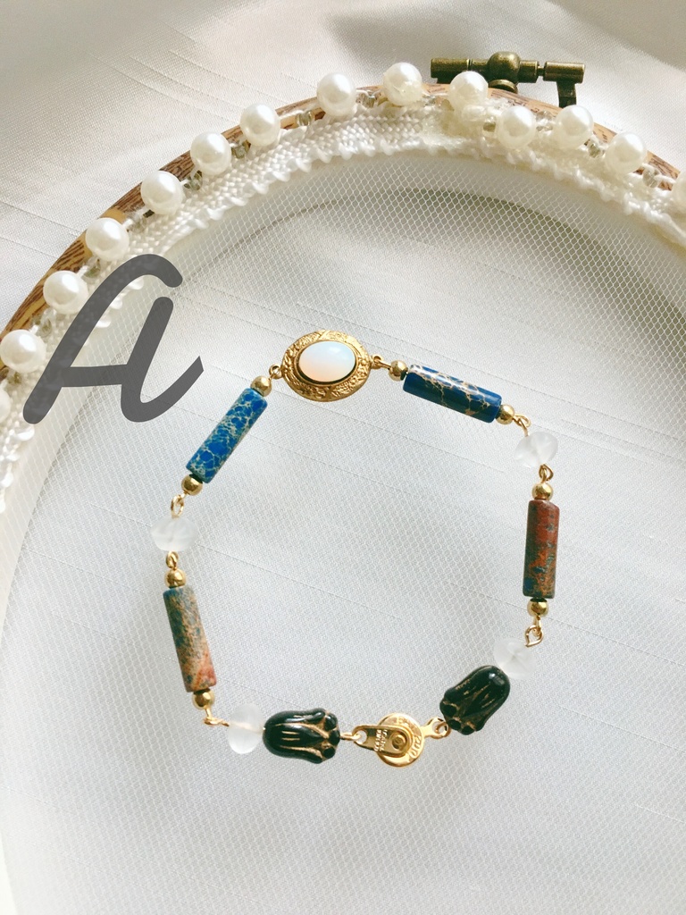 ヴィンテージガラスのブレスレット