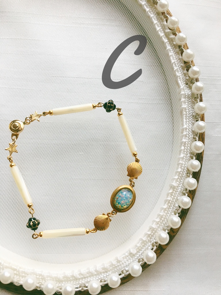 ヴィンテージガラスのブレスレット