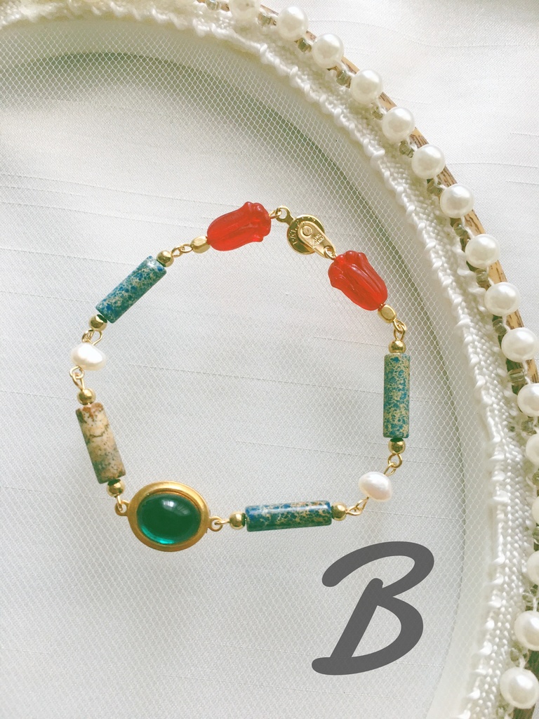 ヴィンテージガラスのブレスレット