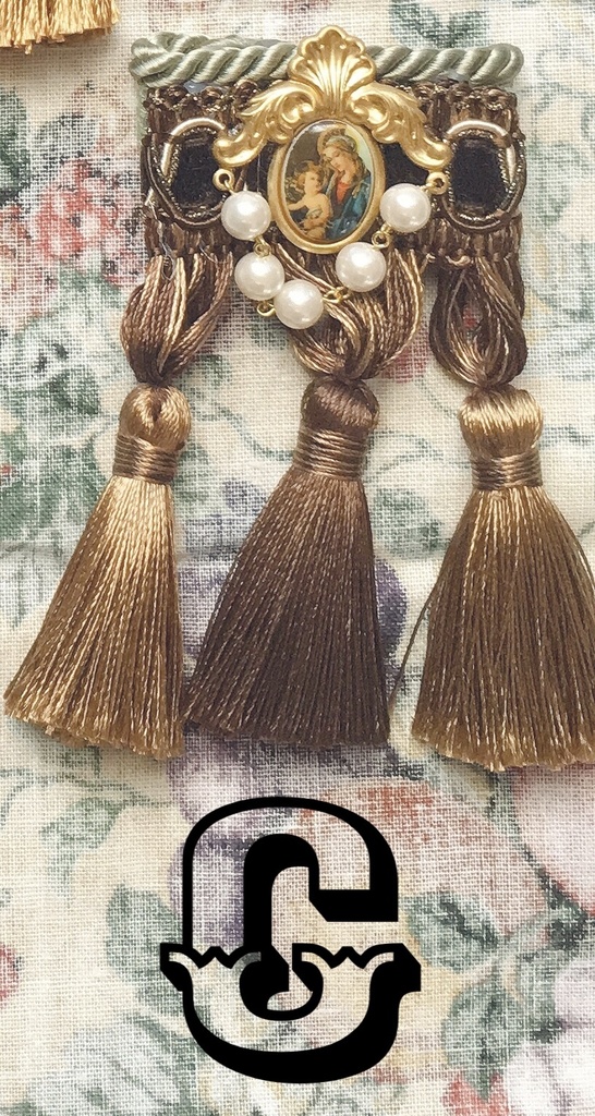 tassel brooch