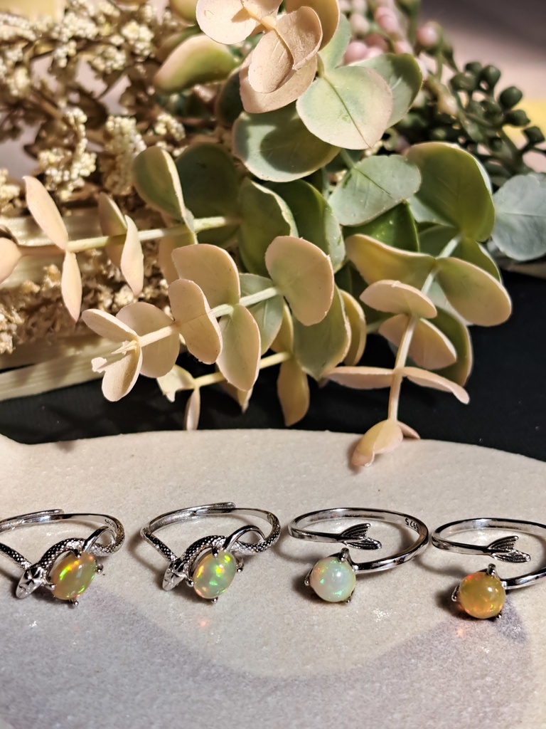 【一点物】プレシャスオパール リング【蛇】